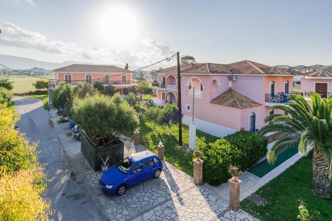 Costas Hotel Каламакі Екстер'єр фото