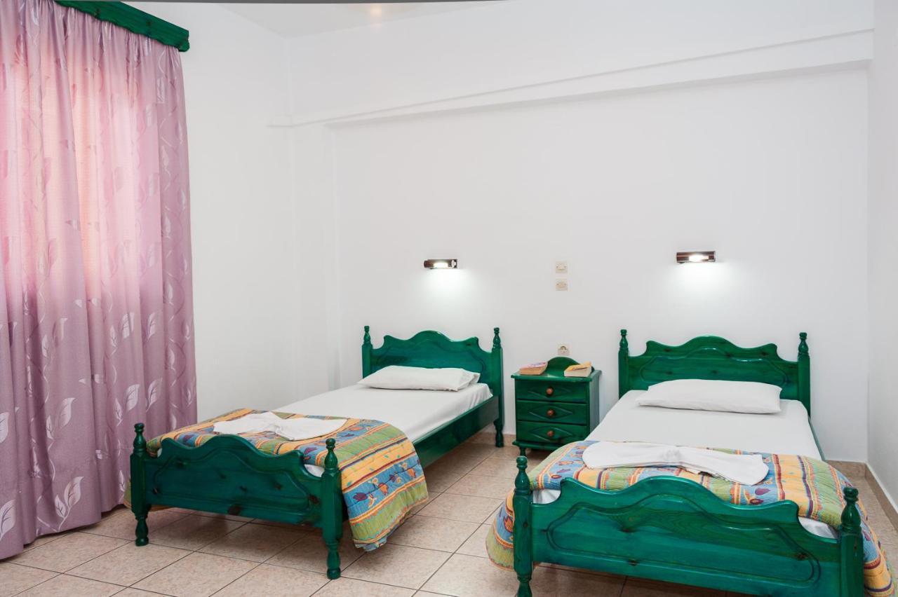 Costas Hotel Каламакі Екстер'єр фото
